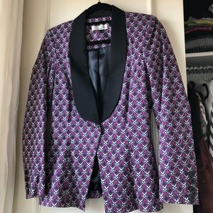 Chic tuxedo style blazer